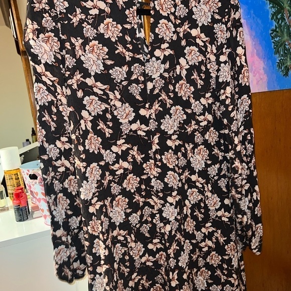 Aeropostale size small floral style dress - Picture 3 of 3